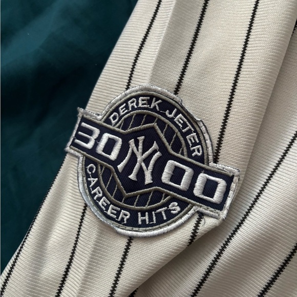 Authentic Limited Edition Derek Jeter Jersey with Jeter 30000 Career Hits Patch - Picture 3 of 6